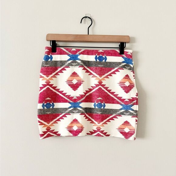 Zara Trafalic Mini Skirt in Red White Aztec Print - Size M - Picture 2 of 5